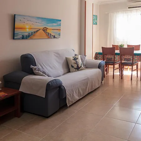 En Nubes De Gueimar 圭马尔港