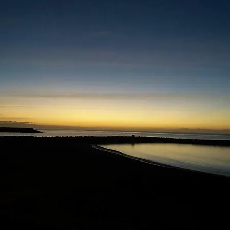 En Nubes De Gueimar 圭马尔港